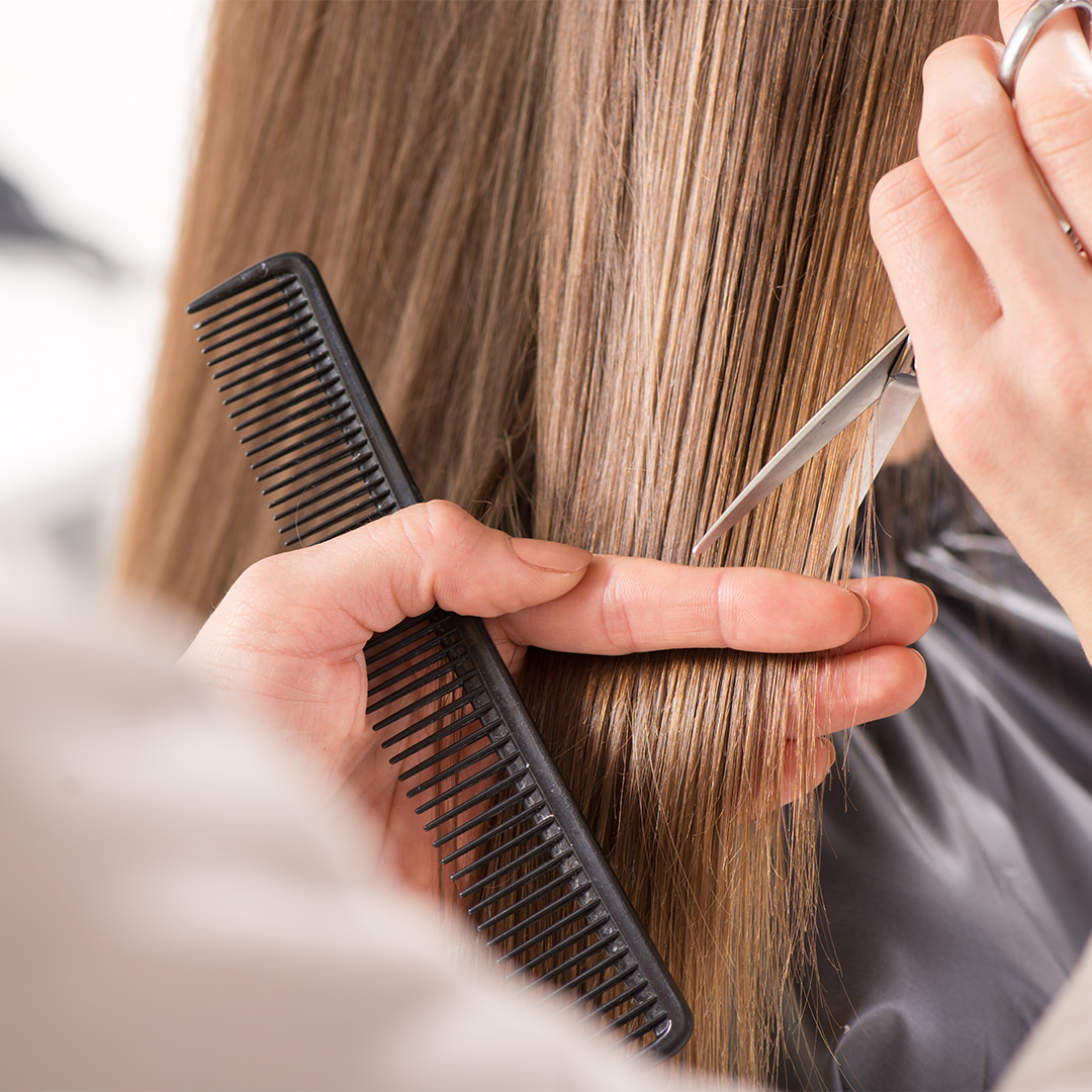 hair-cutting-2022-04-12-23-11-23-utc