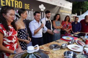 El Espacio Gastronómico ‘Saborea Almería’ del Paseo se inunda de sabor a mar en el jueves de Feria