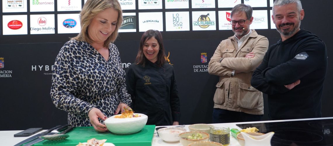 Belén-Ibáñez-en-el-stand-de-Sabores-Almeria-en-Salon-Gourmets